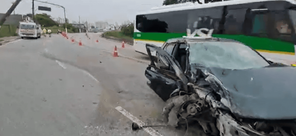 colisão de carro