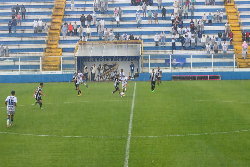 Água Santa e Galo na Copinha