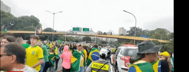 manifestação na 23 de maio