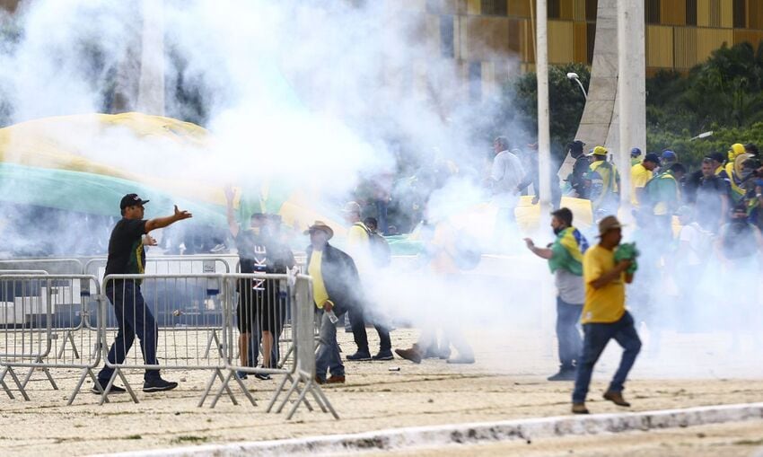 manifestantes em Brasília