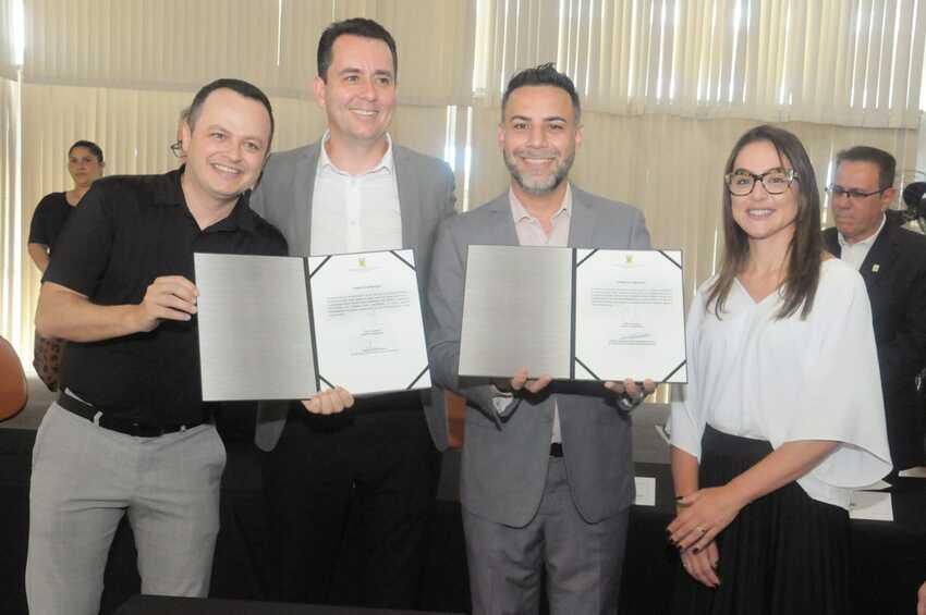 Minhoca, Paulo serra, Pedrinho Botaro e Ana Carolina