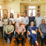 prefeito Orlando Morando e idosos
