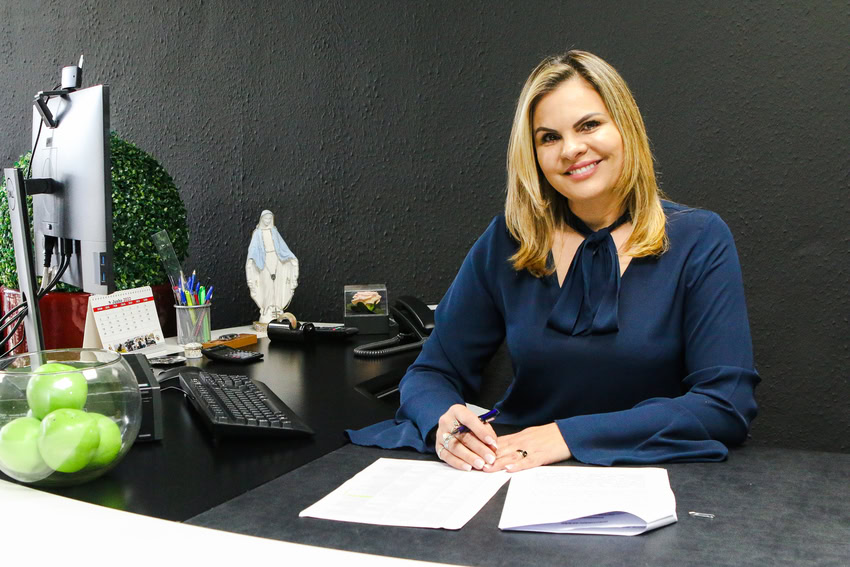 deputada carla morando