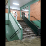 escola enche de água