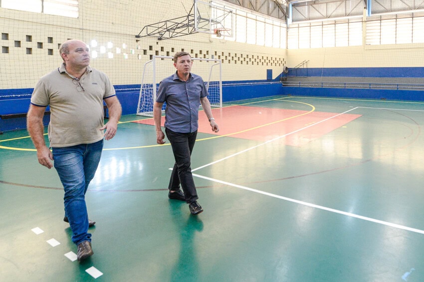 Vistoria do prefeito Orlando Morando Ginásio Alves Dias