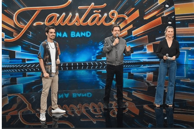 João Guilherme, Faustão e apresentadora Anne Lottermann.