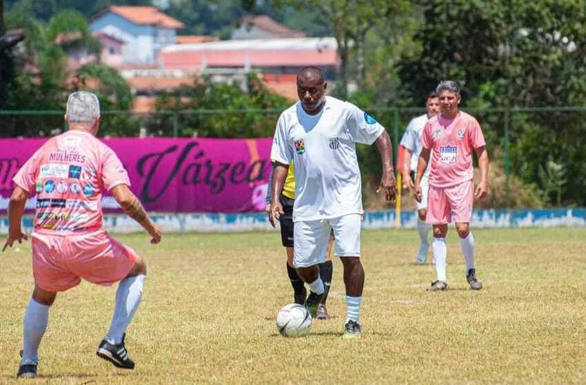 jogo de futebol