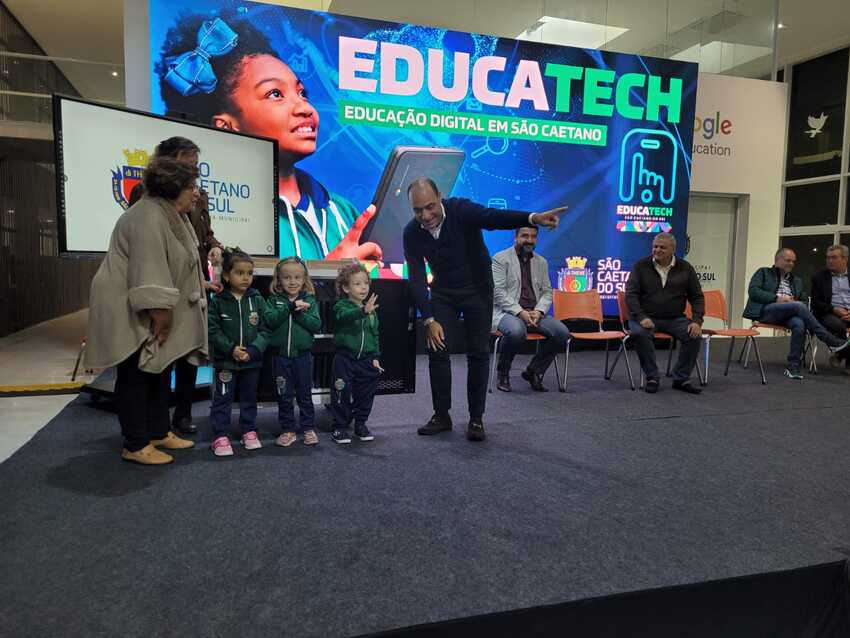 Auricchio e alunos