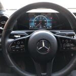 painel de um carro Mercedes Benz