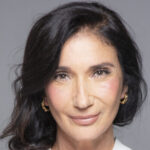 cantora Zizi Possi