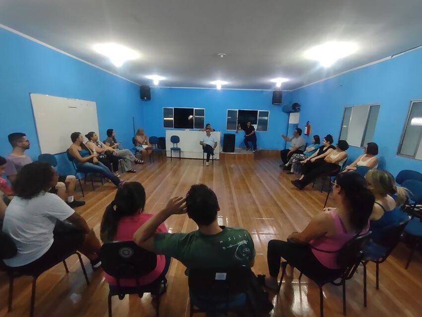 reunião de educadores no Sindserv