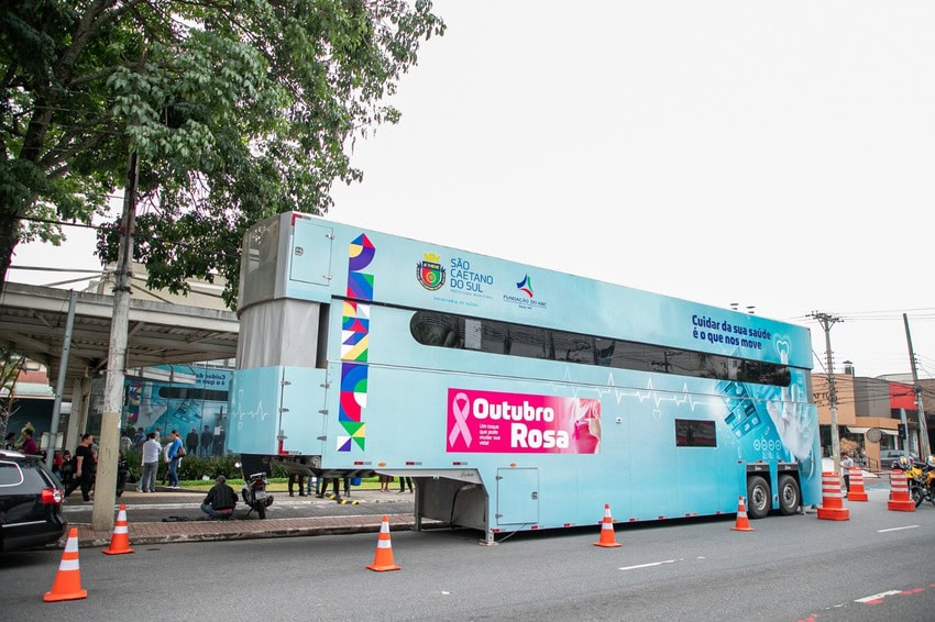 Carreta Móvel Outubro Rosa