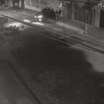 carro entrando na garagem
