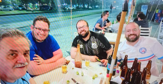 médicos de SP em quiosque no Rio