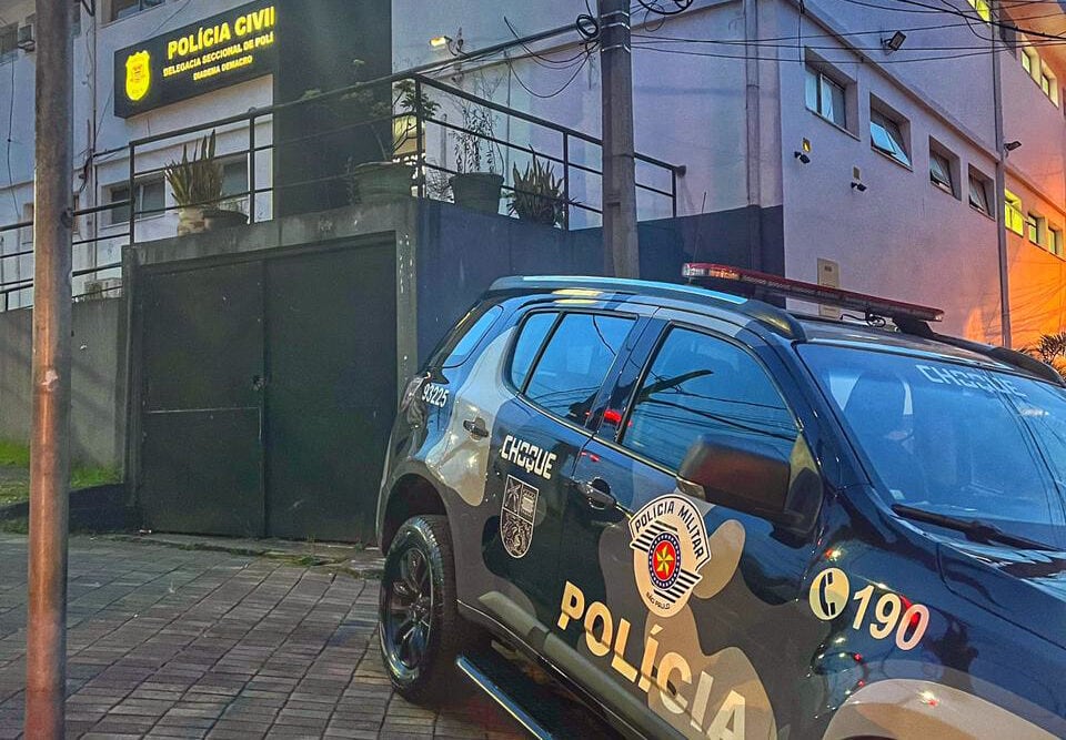 viatura da Polícia