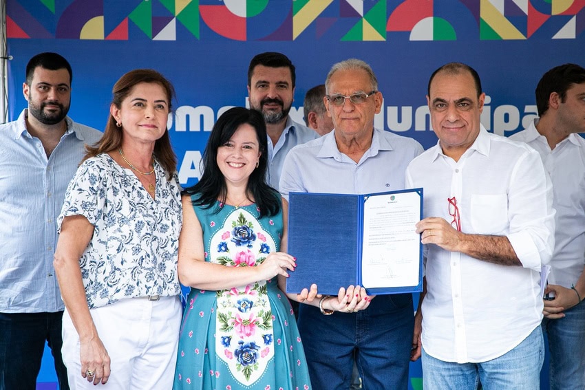 Auricchio e secretários