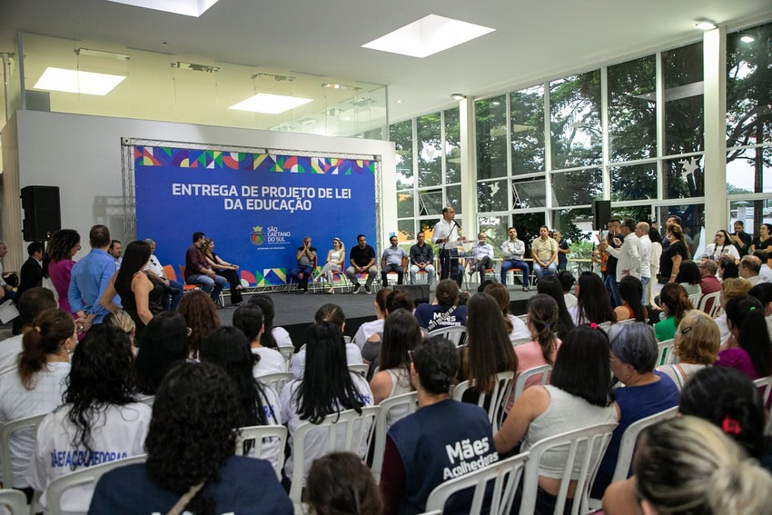 prefeito Auricchio e professores