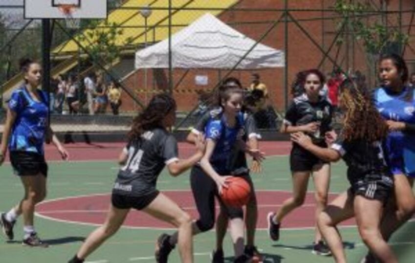 Jogo de Basquete