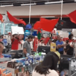 protesto no carrefour