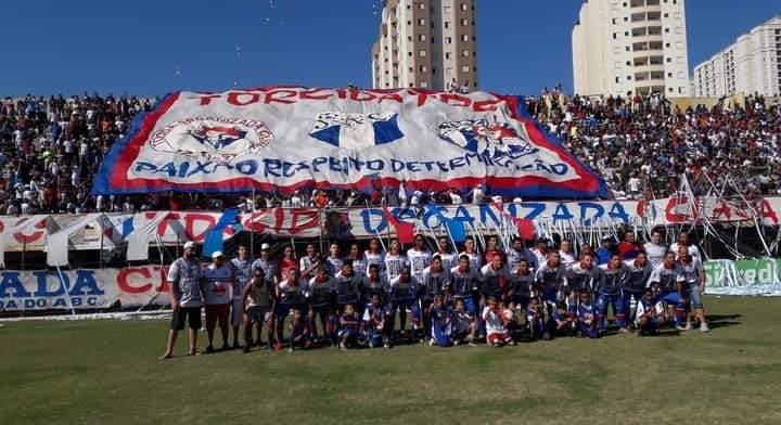 torcida organizada Claudia - TOC