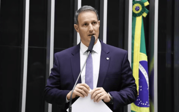 guilherme derrite