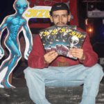 Gustavo Belarmino, proprietário do Beco USA, apresenta a primeira edição de Os Livros de Jizu, HQ criada e editada pelo escritor Eduardo Kaze
