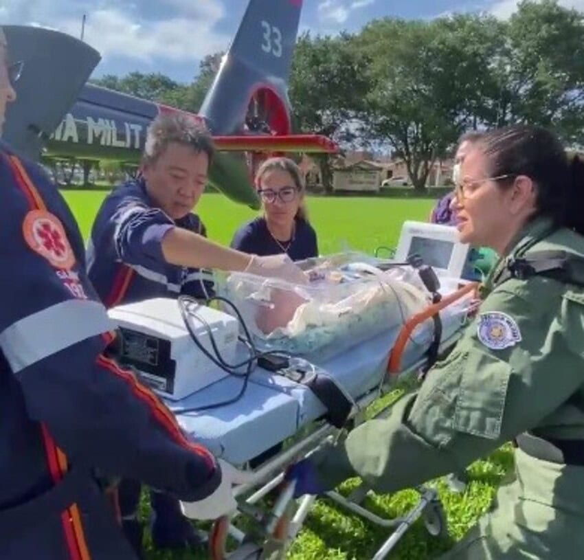 Recém-nascido entubado é resgatado pelo Águia no Rio Grande do Sul.