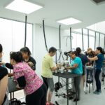 Curso de Banho e Tosa da Escola de Saúde e Bem-Estar Animal de São Caetano inicia aulas práticas
