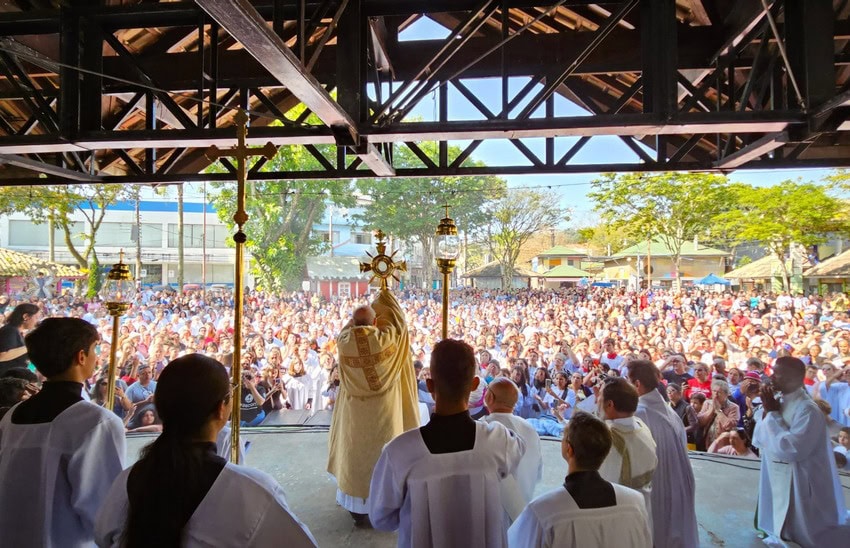 Ribeirão Pires celebra Corpus Christi com tradição e fé nesta quinta-feira