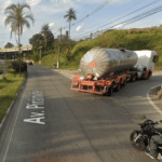 Avenida Pirâmide, em Diadema