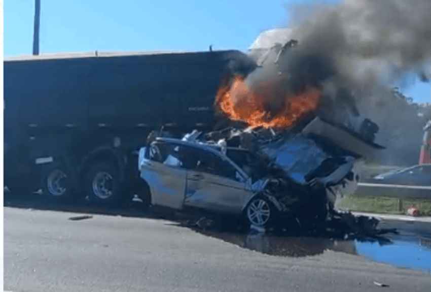Acidente no Rodoanel resulta em duas mortes e incêndio