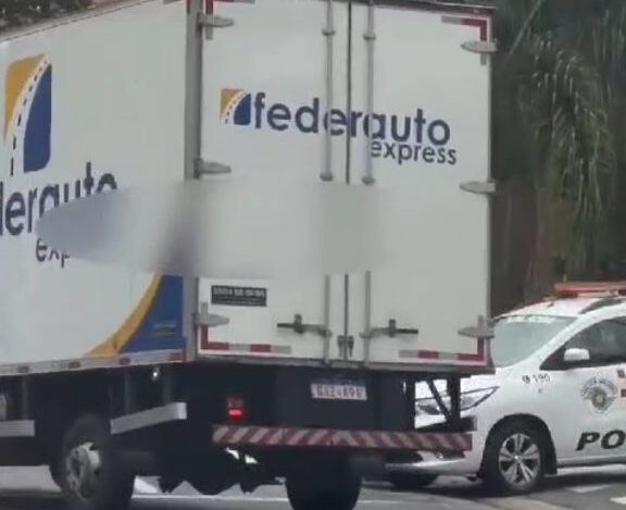 caminhão apreendido