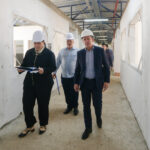 prefeito Orlando Morando em creche