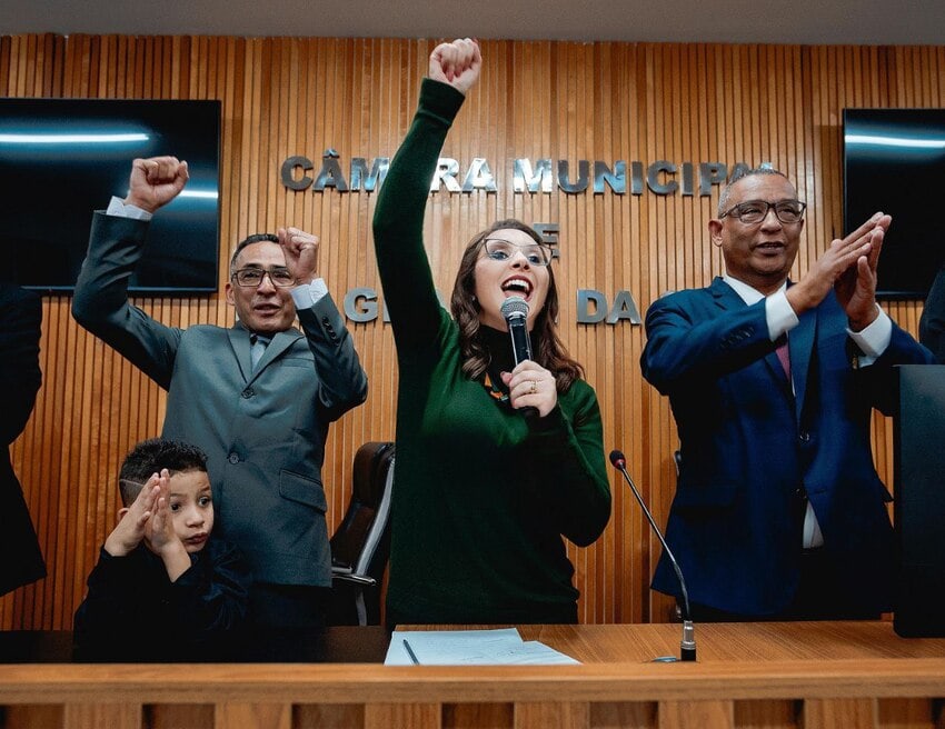Akira do Povo e Renata Abreu