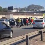 acidente com três veículos na Anchieta