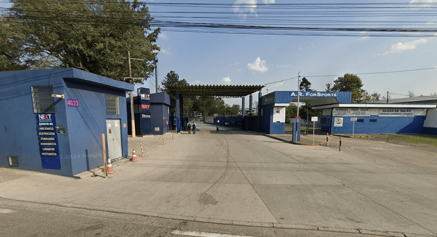 garagem da empresa de ônibus Next