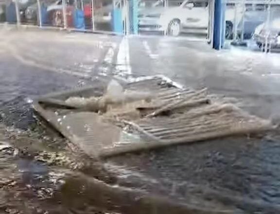 rua do bairro assunção alagada