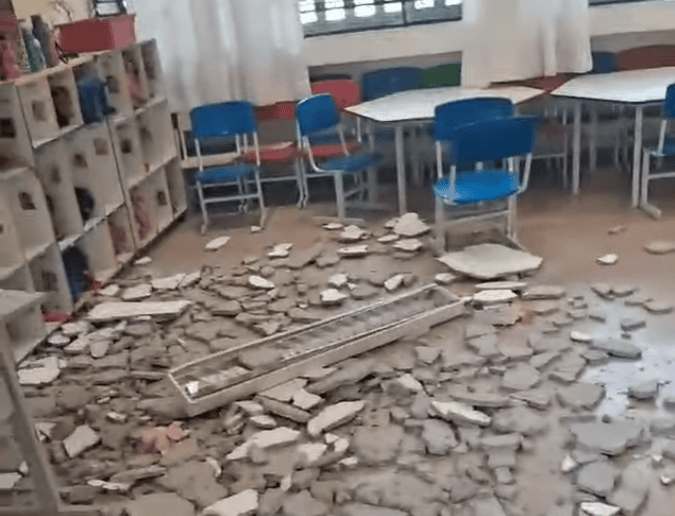 teto desaba em escola de mauá