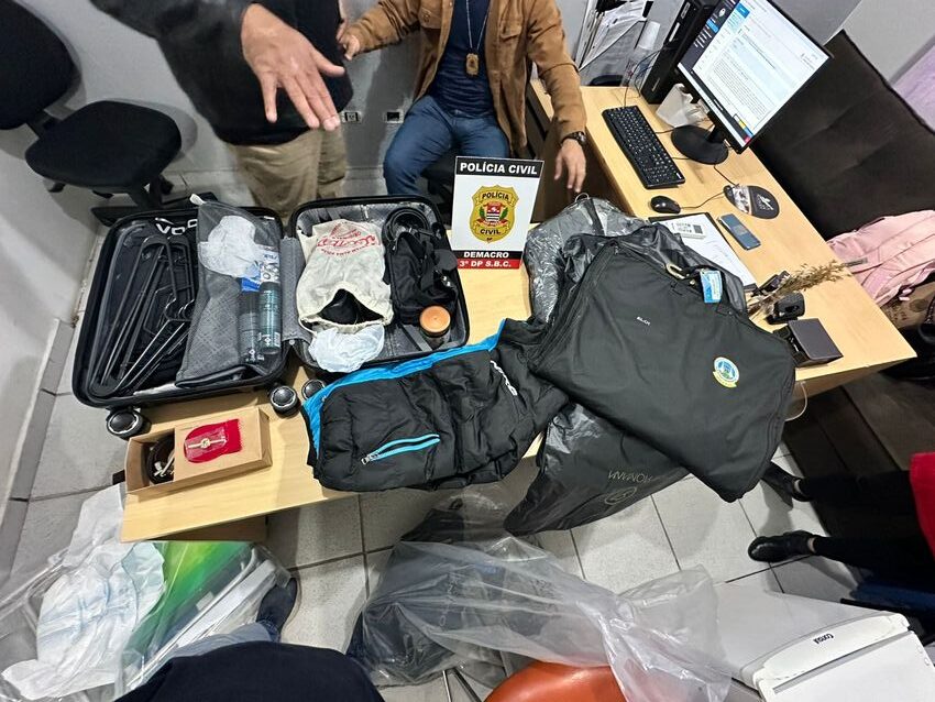 Polícia recuperou todos os pertences da equipe de segurança de Lula. 