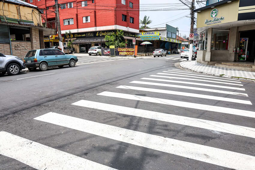 Prefeito Orlando Morando entrega recapeamento na região central do Riacho