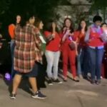 Coral leva canções natalinas aos bairros de São Bernardo