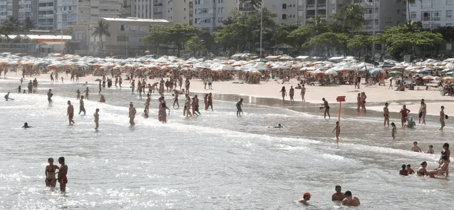 PRAIA - GUARUJÁ
