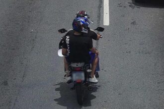 criminoso em moto