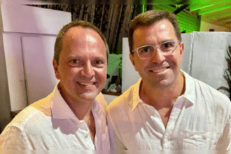 prefeito de Mongaguá Paulinho e jornalista Bocardi