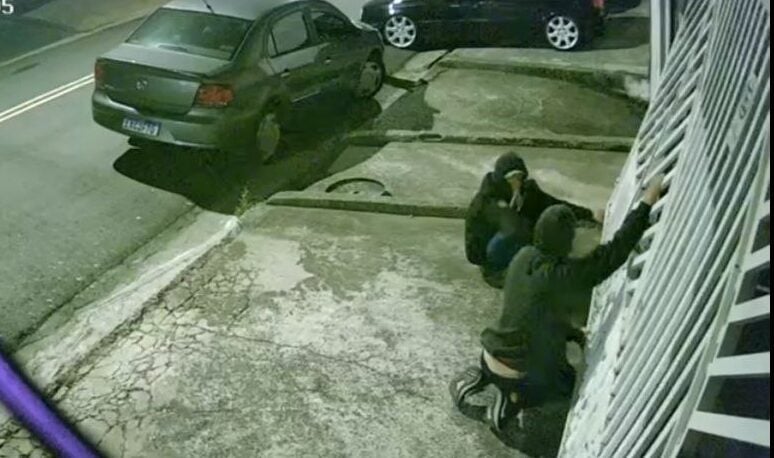 Criminosos tentam invadir residências em São Bernardo