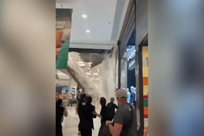Parte do teto do Shopping Center Norte desaba na capital