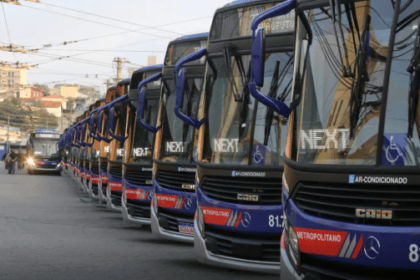 ônibus emtu