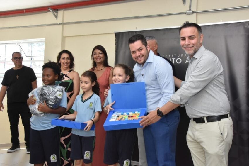 Escola Emeief Professor Antônio de Campos Gonçalves, no bairro Campestre, foi municipalizada e recebeu diversas melhorias