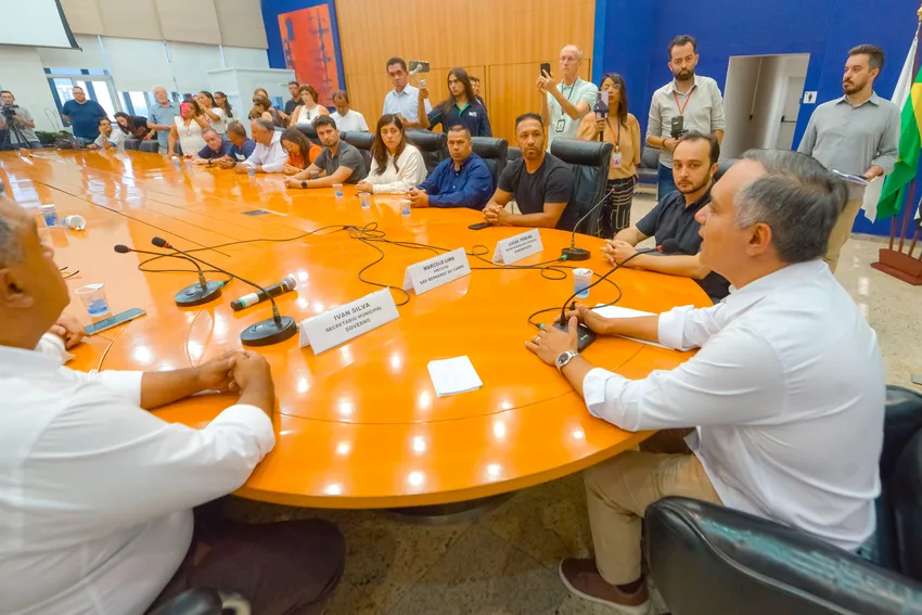 Prefeito Marcelo Lima assinou lei nesta quinta-feira formalizando criação