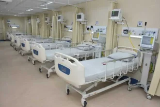 Gilvan entrega novo setor de Urgência e Emergência no CHM